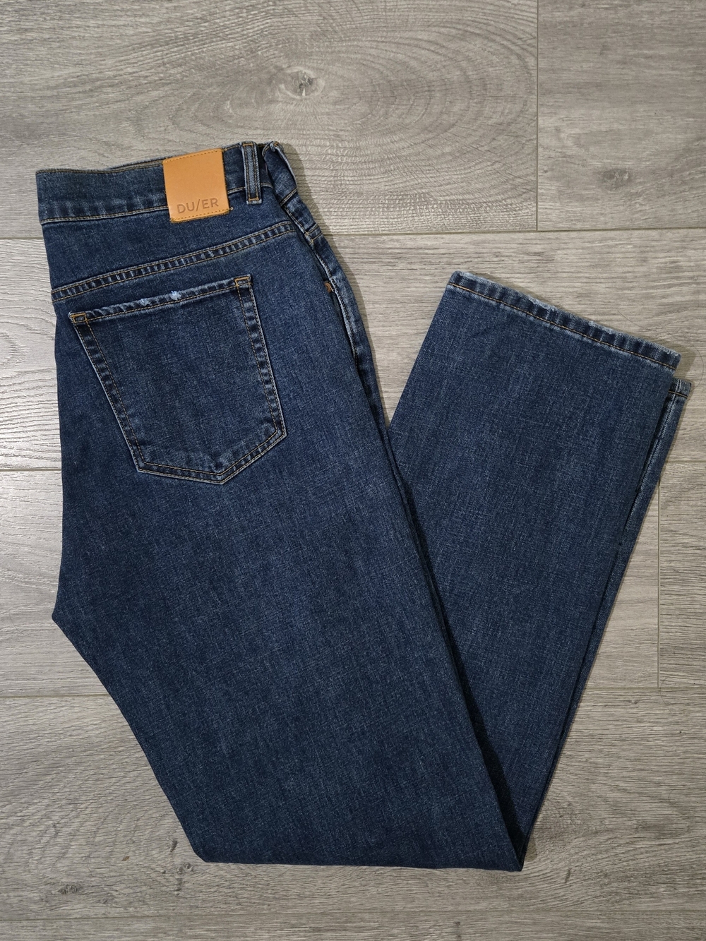 DUER Women Midweight Loose Straight Jeans 30×32